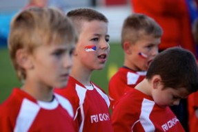 校园足球设立学期技术测评鼓励学生持续提升，校园足球课程评价指标体系