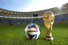 德甲超级战役：攻势凌厉，防守坚如铁墙，德甲经典比赛